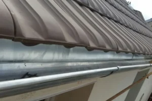 Zinguerie Seine et Marne (77), Pose de gouttière Seine et Marne (77), Couvreur zingueur Seine et Marne (77)